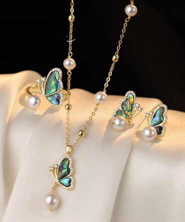 New Gold Copper Overgild Zircon Pearl Butterfly Pendant Necklace,Rings And Drop Earrings Three-Piece Set