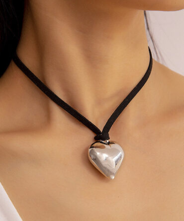 Heart Shape Hollow Necklaces Accessories
